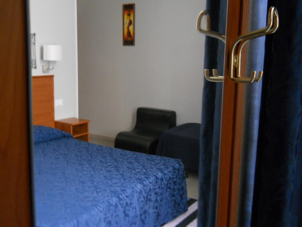 Hotel Domus Roxy Roma Camera foto