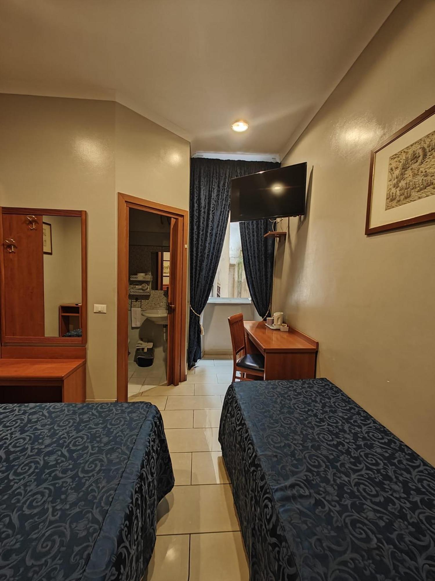 Hotel Domus Roxy Roma Esterno foto