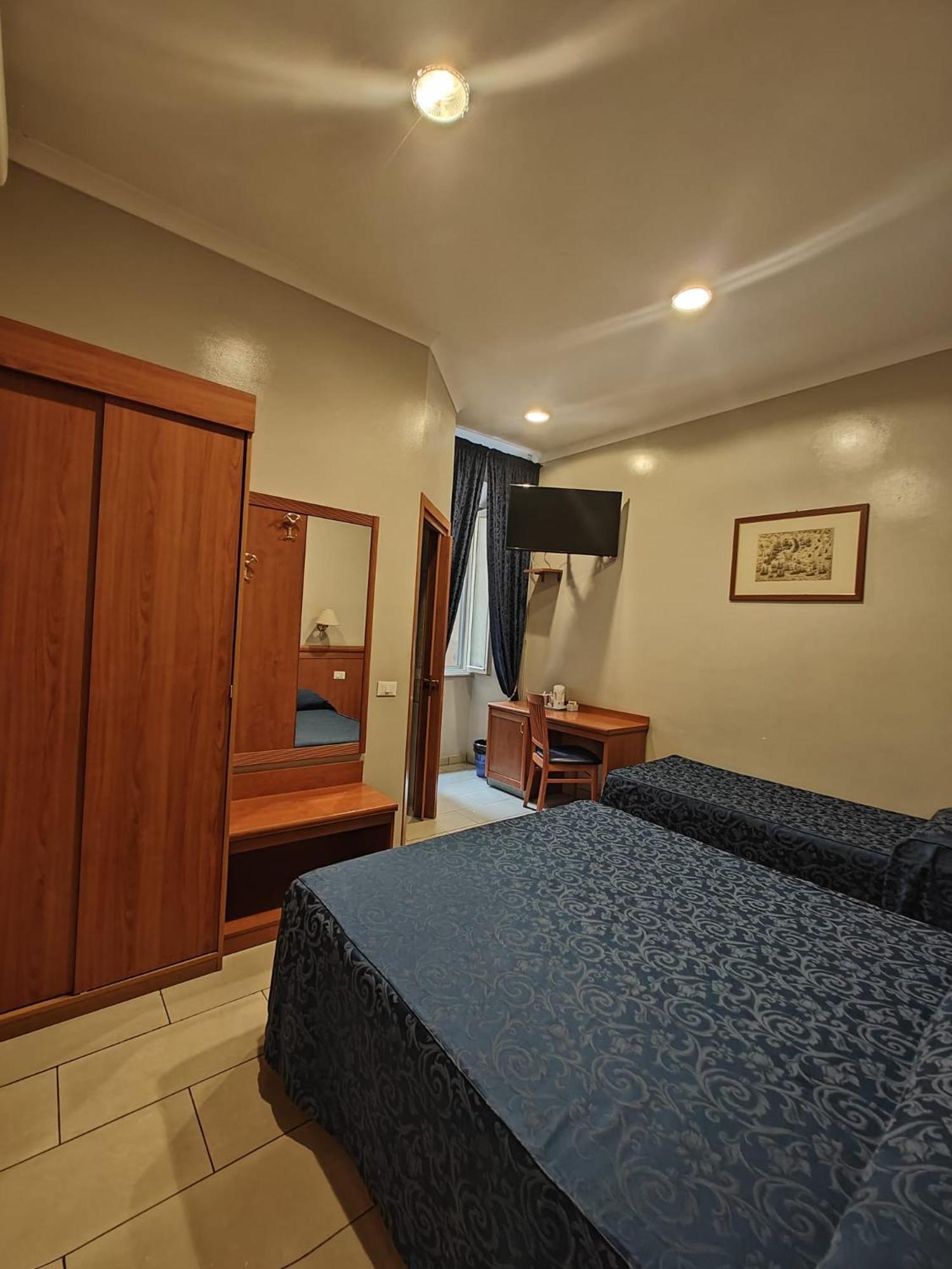 Hotel Domus Roxy Roma Esterno foto