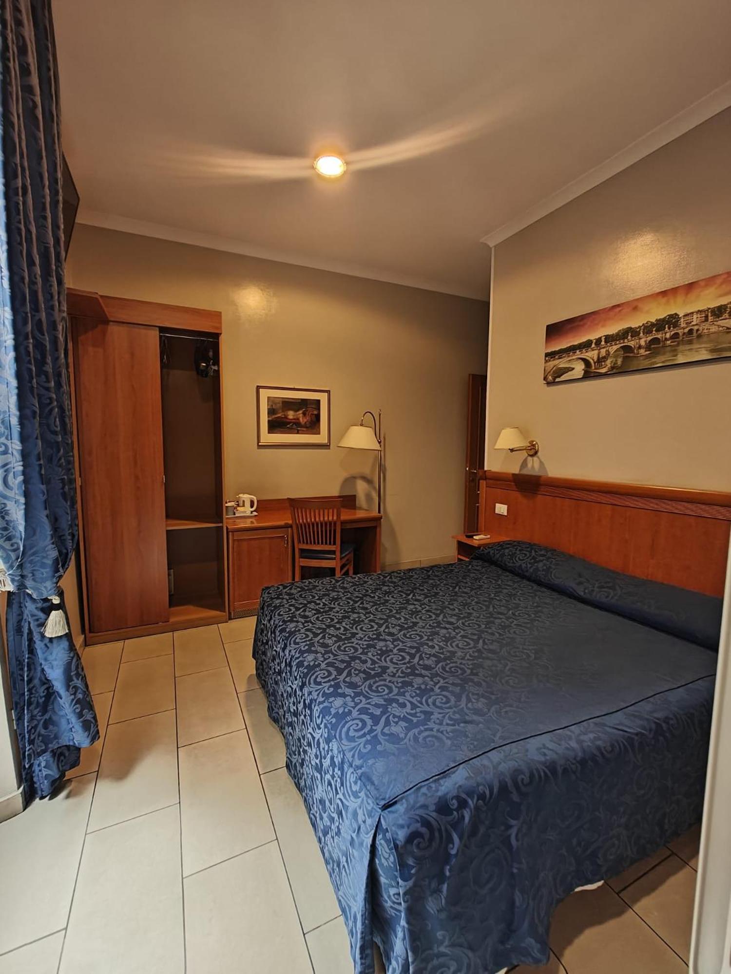Hotel Domus Roxy Roma Esterno foto